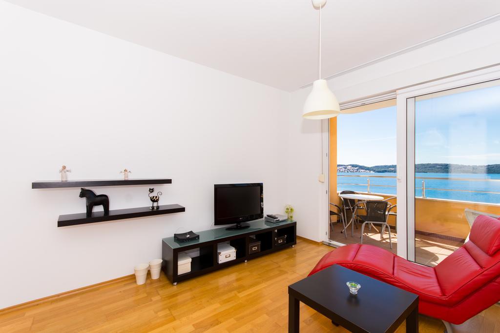 Apartment Labadusa Trogir Bagian luar foto