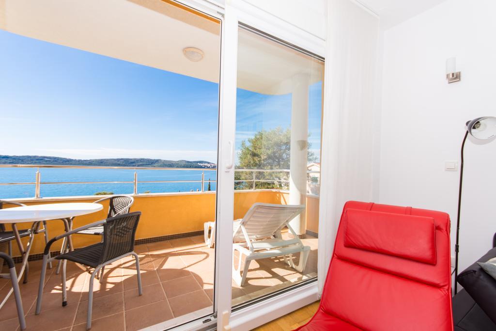 Apartment Labadusa Trogir Bagian luar foto